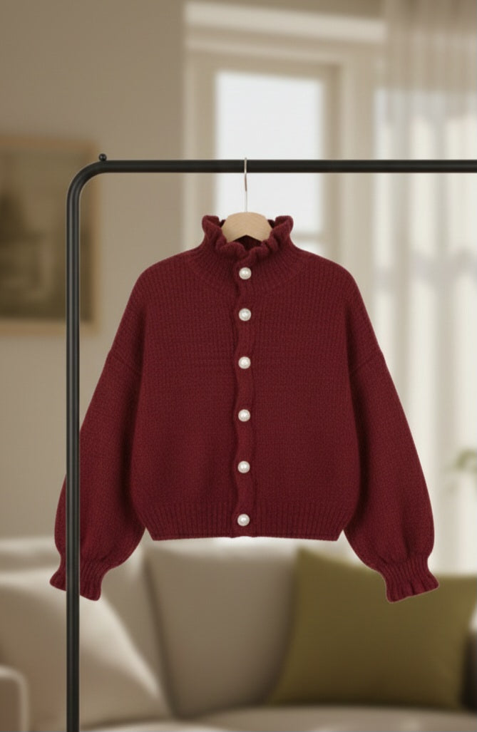 Elegante Strickjacke mit Perlenknöpfen