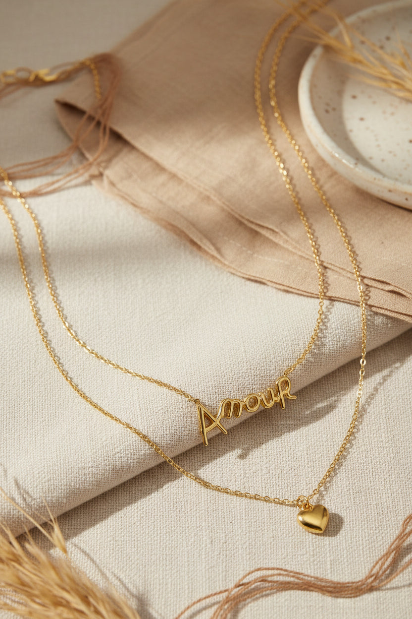 Layered necklace amour with heart