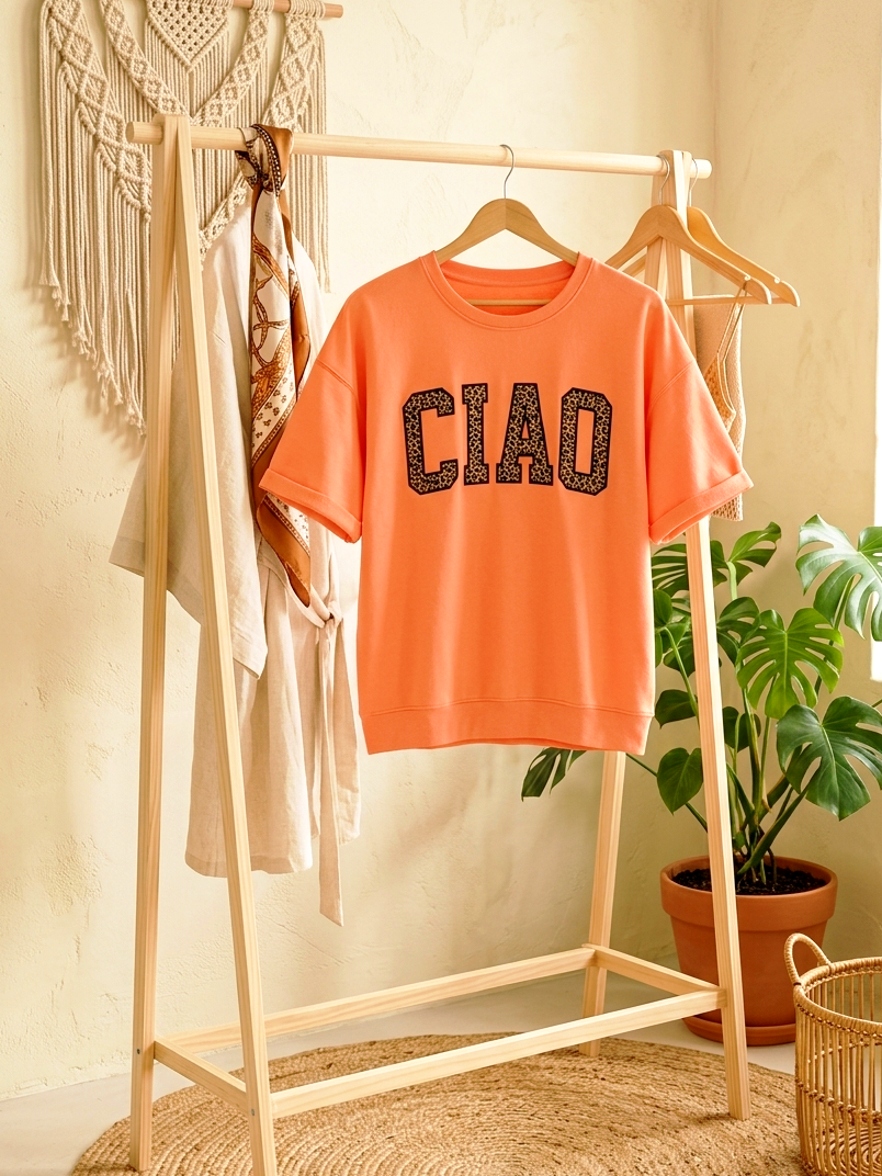 "CIAO" Statement-Shirt – Neon-Koralle Leo-Print | Onesize S–L