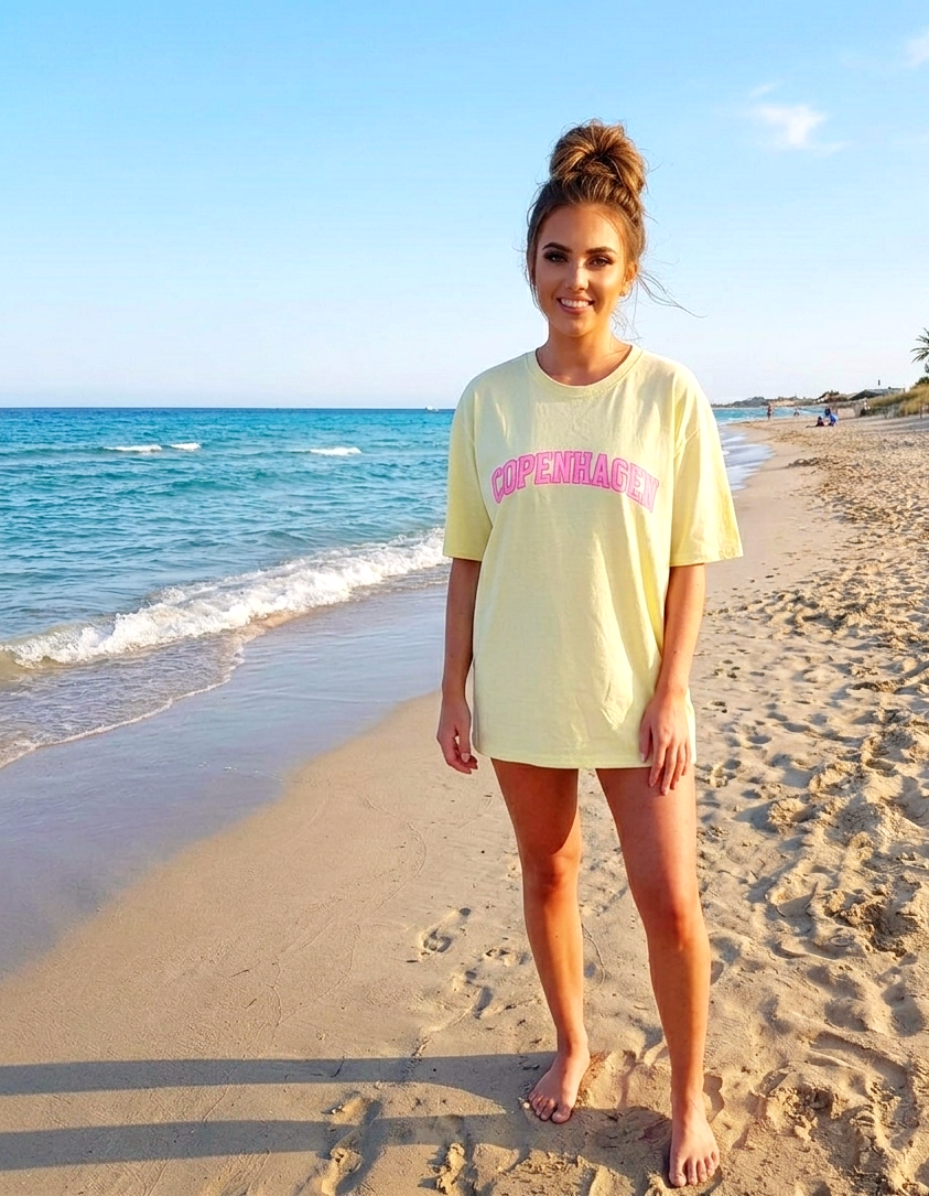 Oversize Statement T-Shirt "COPENHAGEN" – Lässiges T-Shirt-Kleid in Pastell (Damen)