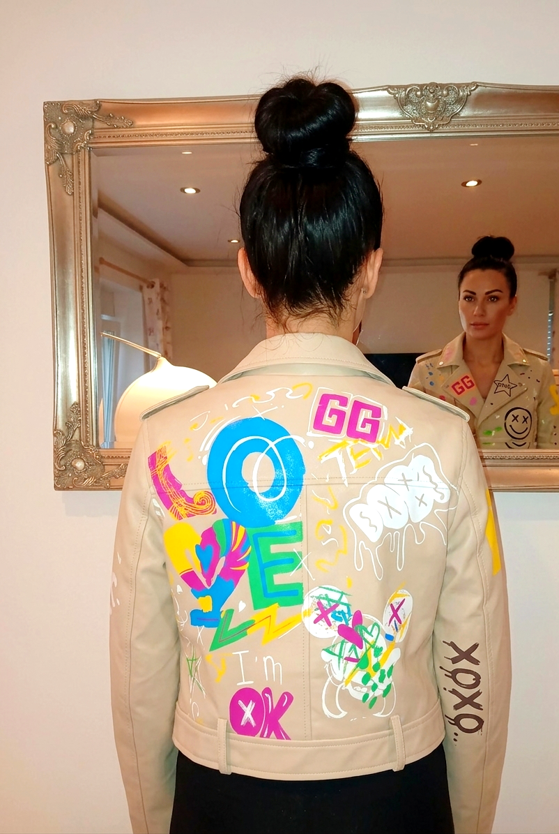 🎨 Graffiti-Bikerjacke aus Lederimitat – Urban Statement Piece