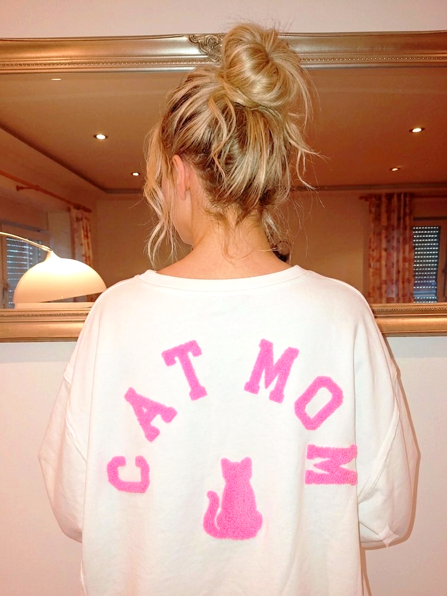 Oversized „CAT MOM“ Statement-Shirt – Frottee-Print für Katzenmamas