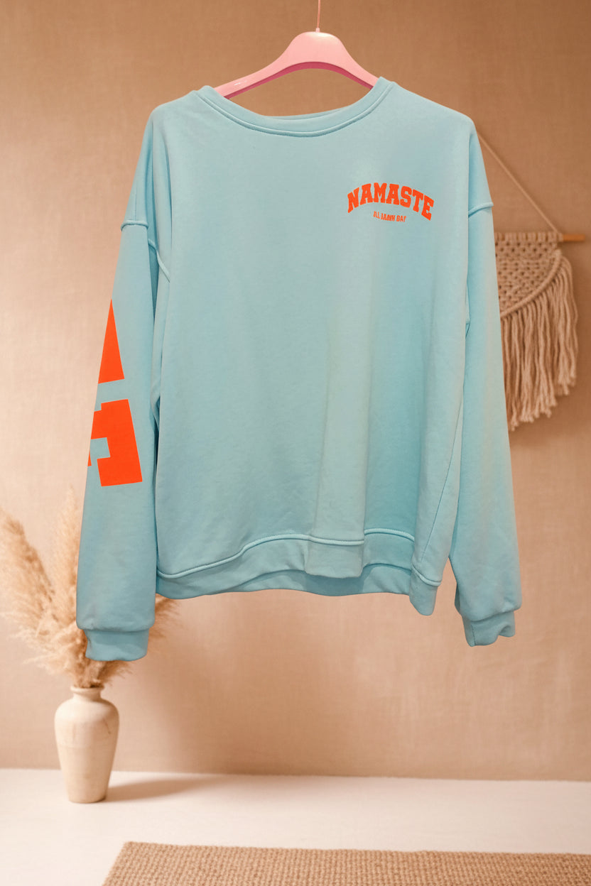 Namaste Sweatshirt Oversize Boho Pullover Damen – Lavendel oder Hellblau