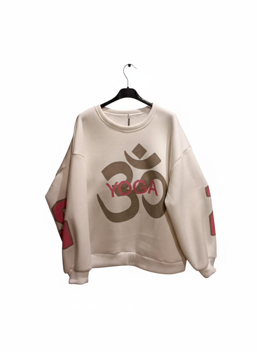 Yoga, women, sweater, statement, style, serenity, harmony, eye-catcher, warm, winter, autumn, cozy, comfortable, stylish, modern