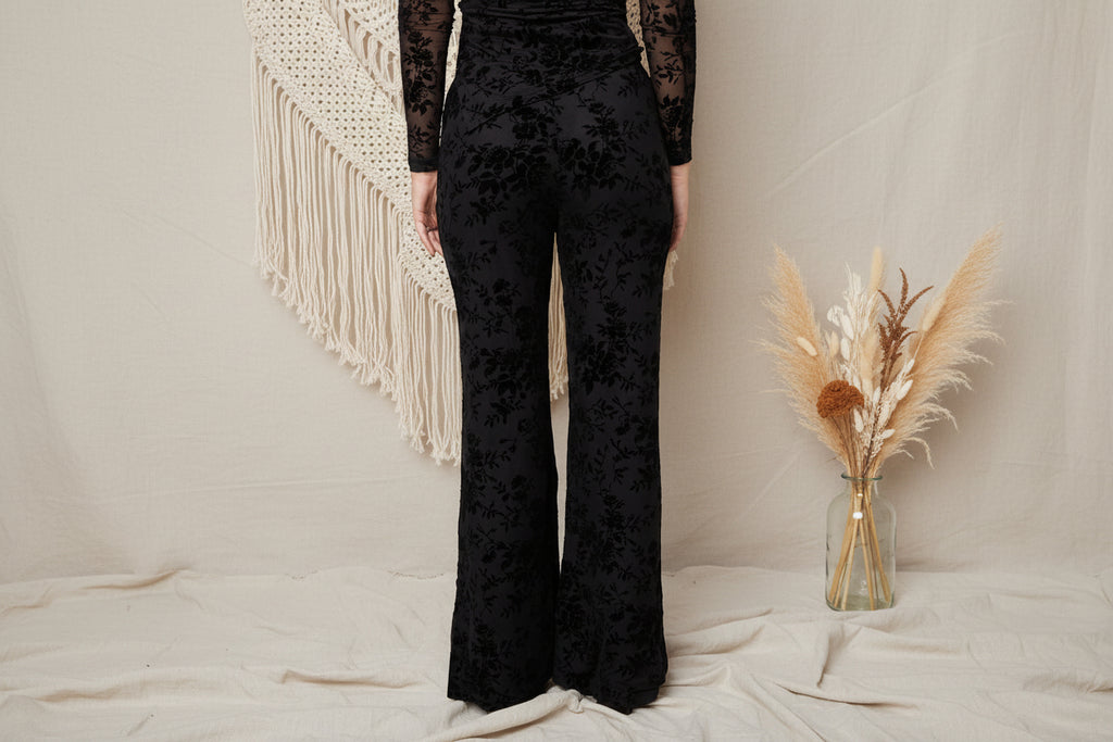 Mesh pants with suede floral print – designed to match