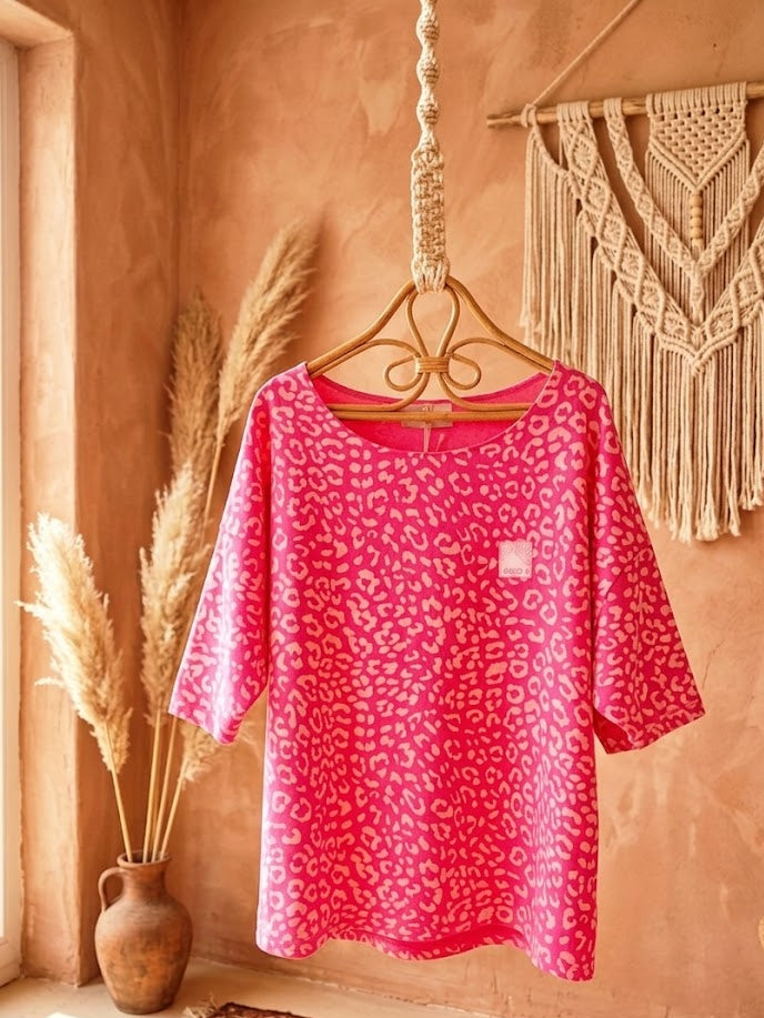 Pinkes Leoparden-Print T-Shirt – Oversized Fit