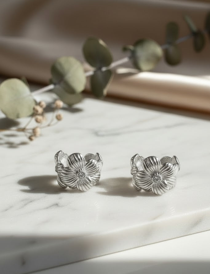 Damen Creolen Edelstahl – Blüten-Design Elegant & Zeitlos