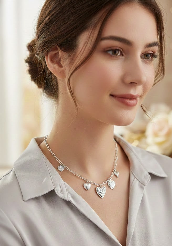 Damen Charm-Halskette – Herzen in Gold & Silber als Geschenk