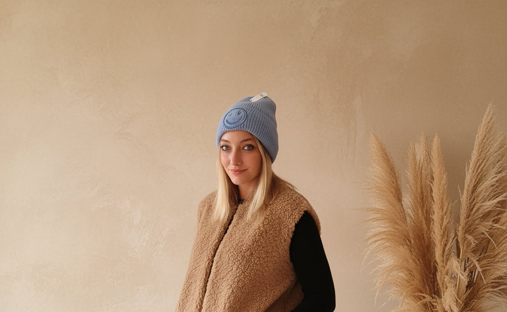 Smiley-Mütze One Size – Hellblau, Creme & Orange - SK-StyleundKompetenz