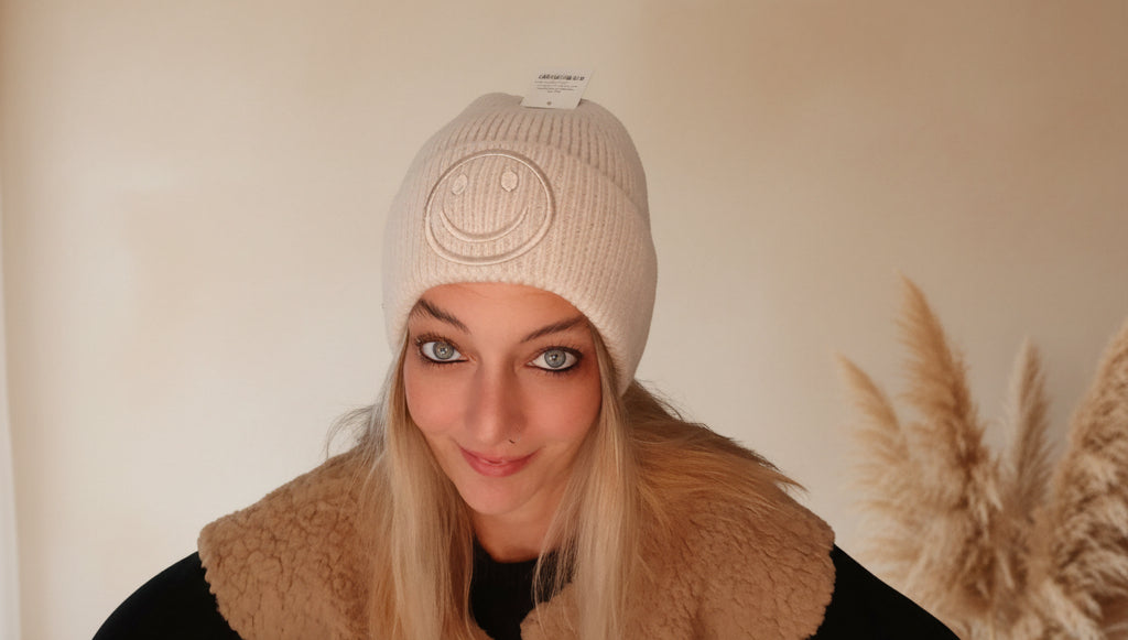 Smiley-Mütze One Size – Hellblau, Creme & Orange - SK-StyleundKompetenz