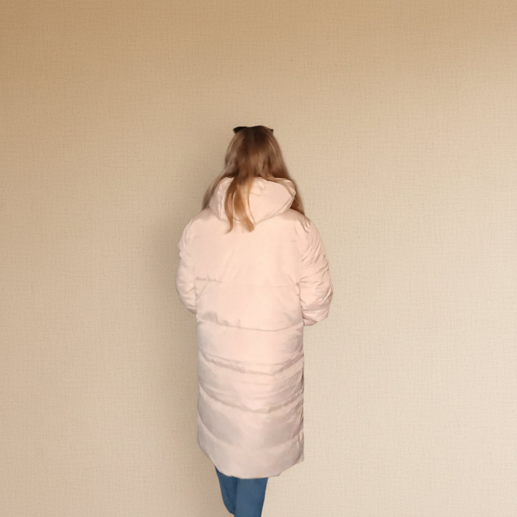 Steppmantel Damen Hellbeige – Rückenansicht lang