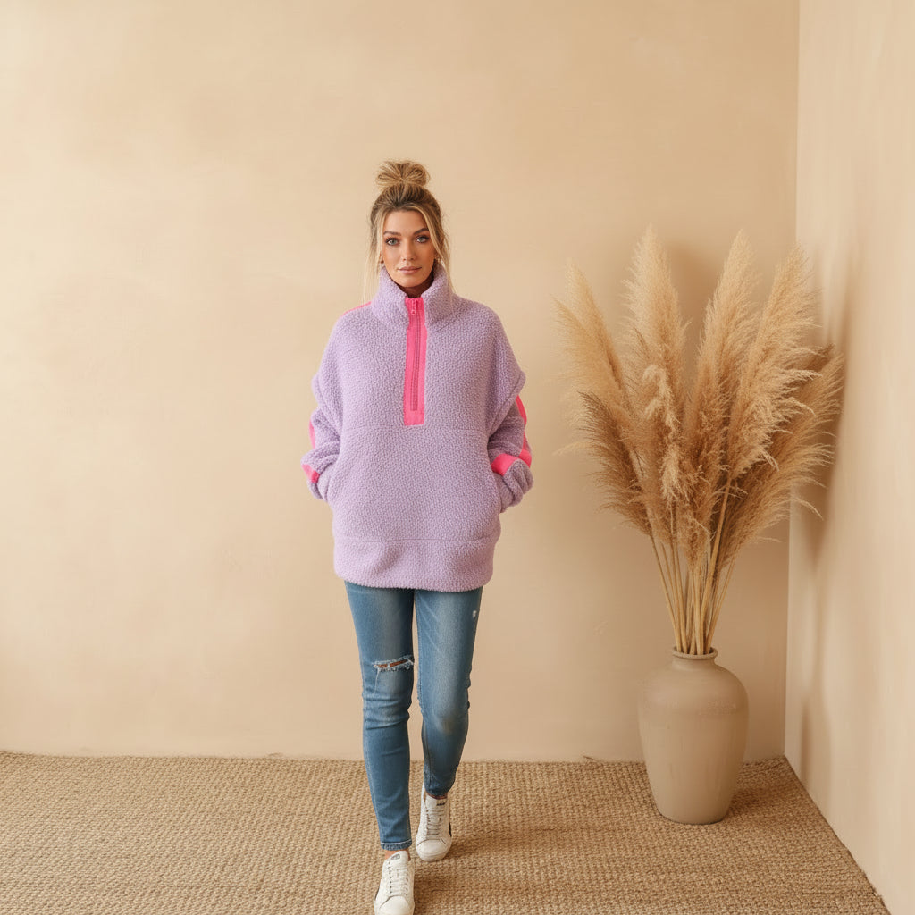 Teddy Sweater in Flieder und Neonpink in lockerer Oversize Passform