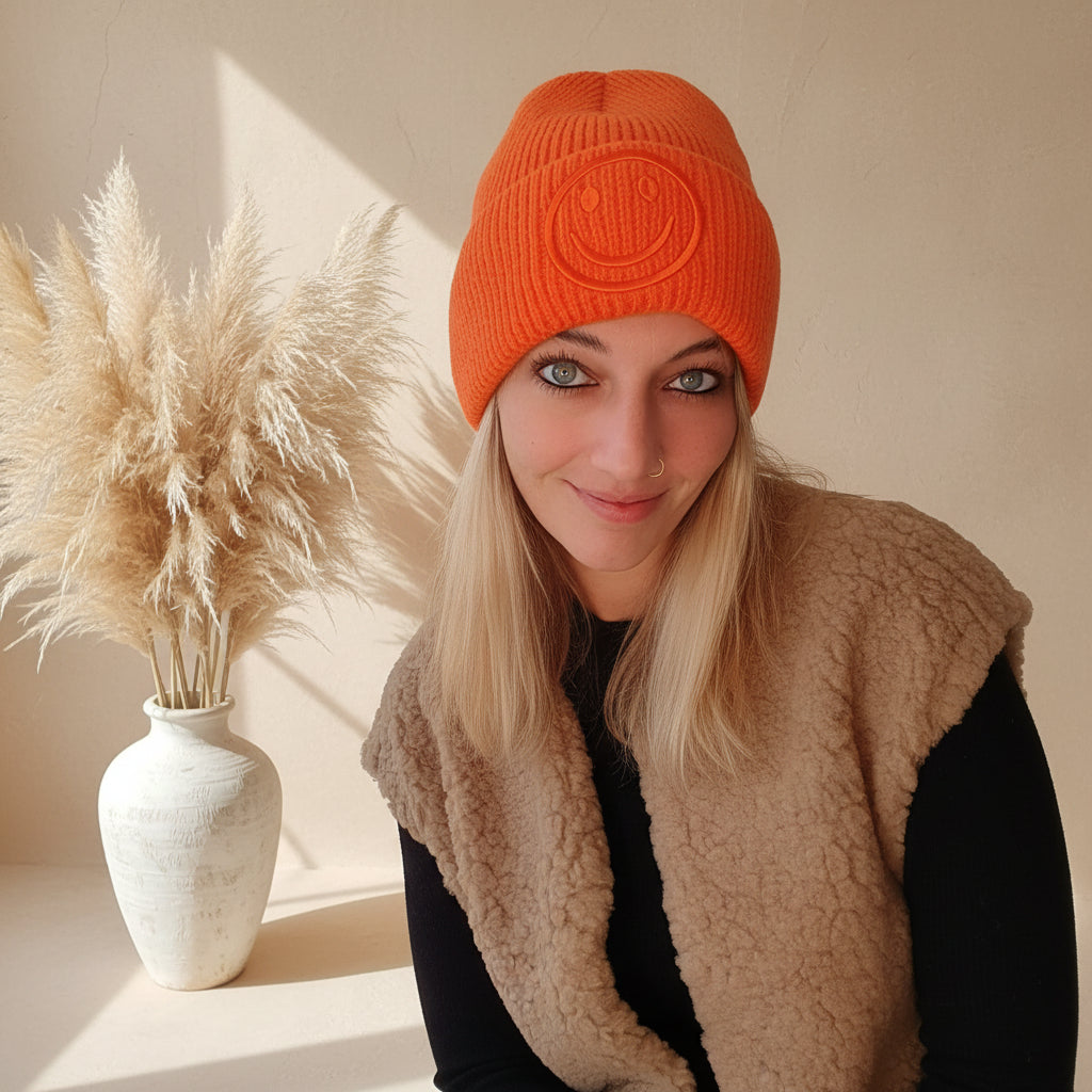 Smiley-Mütze One Size – Hellblau, Creme & Orange - SK-StyleundKompetenz