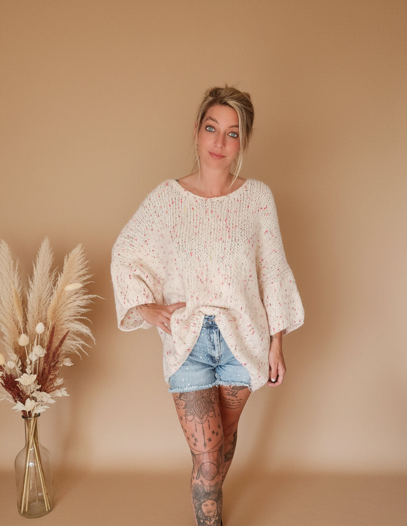Oversized Grobstrick Pullover Creme Damen, Frontansicht mit Pampas-Deko – SK-Style Boho-Luxe Onesize