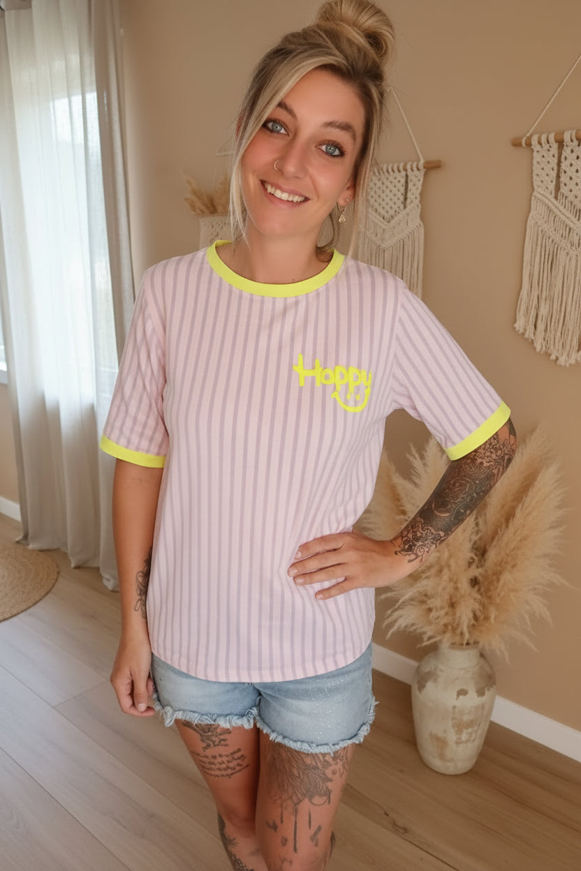 Damen Happy T-Shirt Lila-Lavendel Ringer-Stil, Frontansicht mit Makramee-Deko – SK-Style Onesize S–L