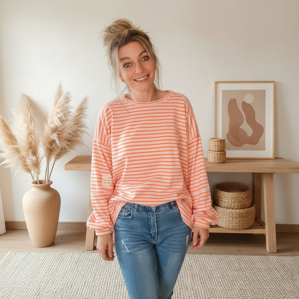 Seitenansicht Damen Sweatshirt mit peachfarbenen und weißen Streifen