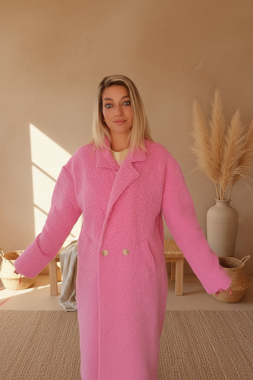 Longmantel Pink Damen – Halbkörper Frontansicht, Doppelknopfleiste Detail, Sandton