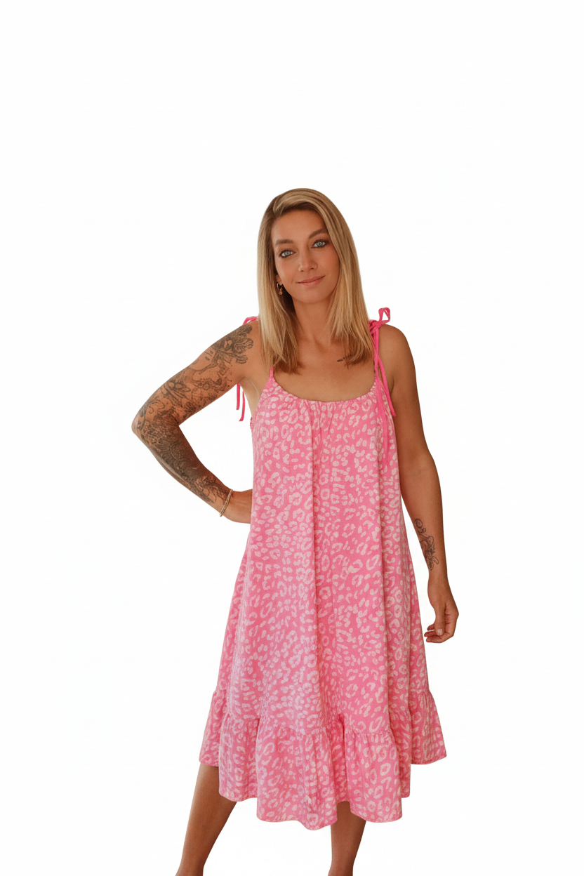 Sommerliches Boho-Luxe Maxikleid in Rosa mit Leopardenmuster und Trägern
