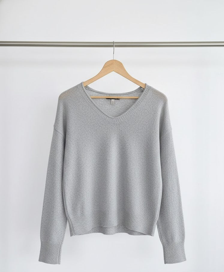 V-Neck Stricktop Langarm - Eleganter Pullover aus Polyester