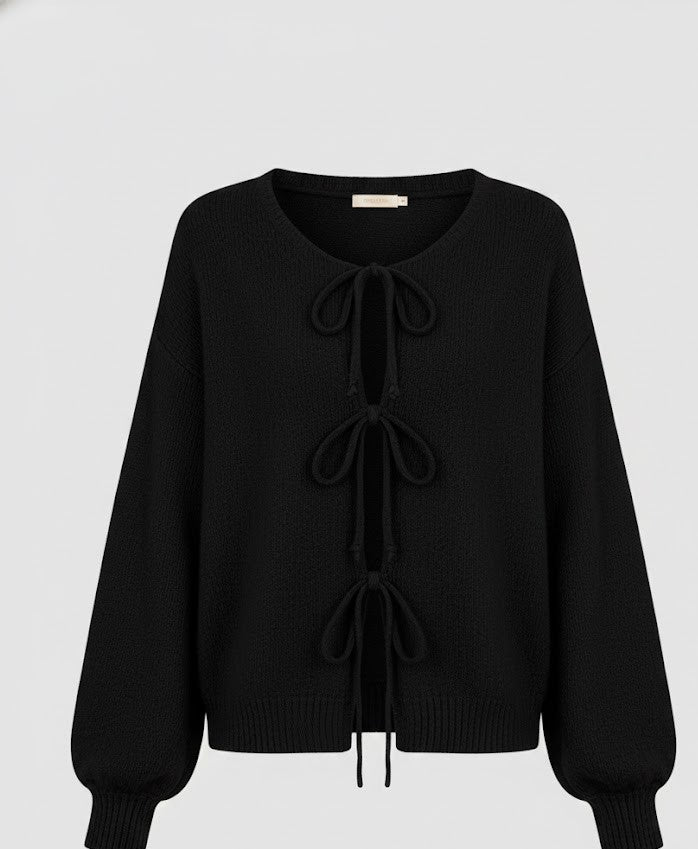 Eleganter Boho-Strickpullover mit charmanten Bindedetails