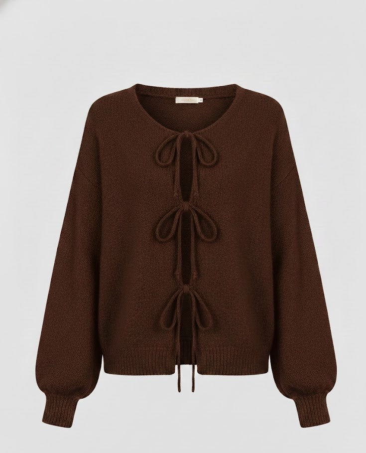 Eleganter Boho-Strickpullover mit charmanten Bindedetails