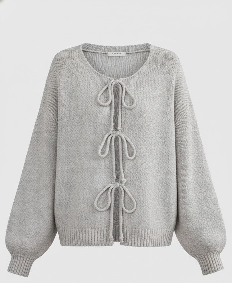 Eleganter Boho-Strickpullover mit charmanten Bindedetails