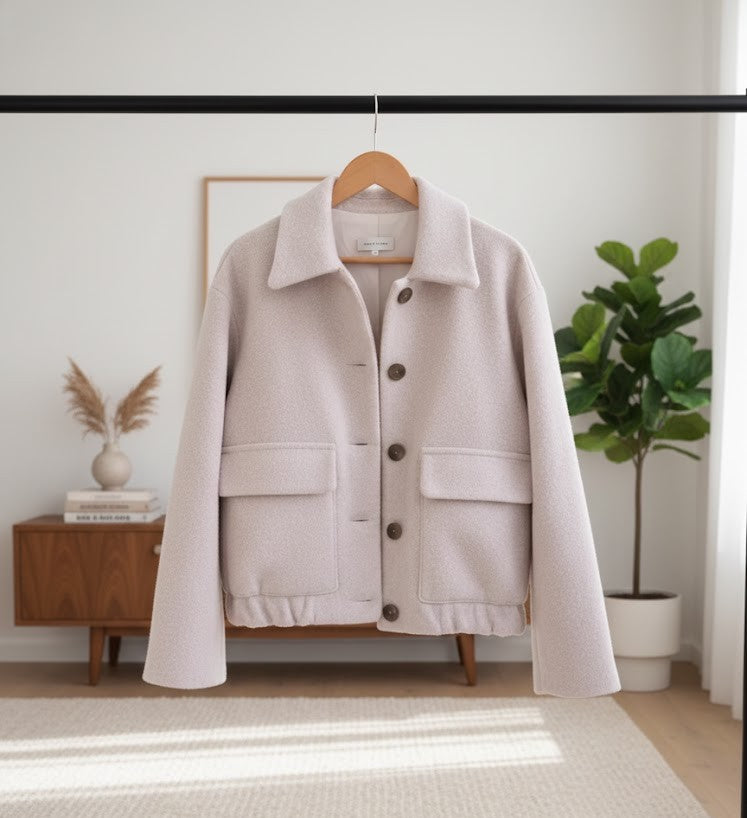 Der perfekte Übergang: Stilvolle Kurzjacke